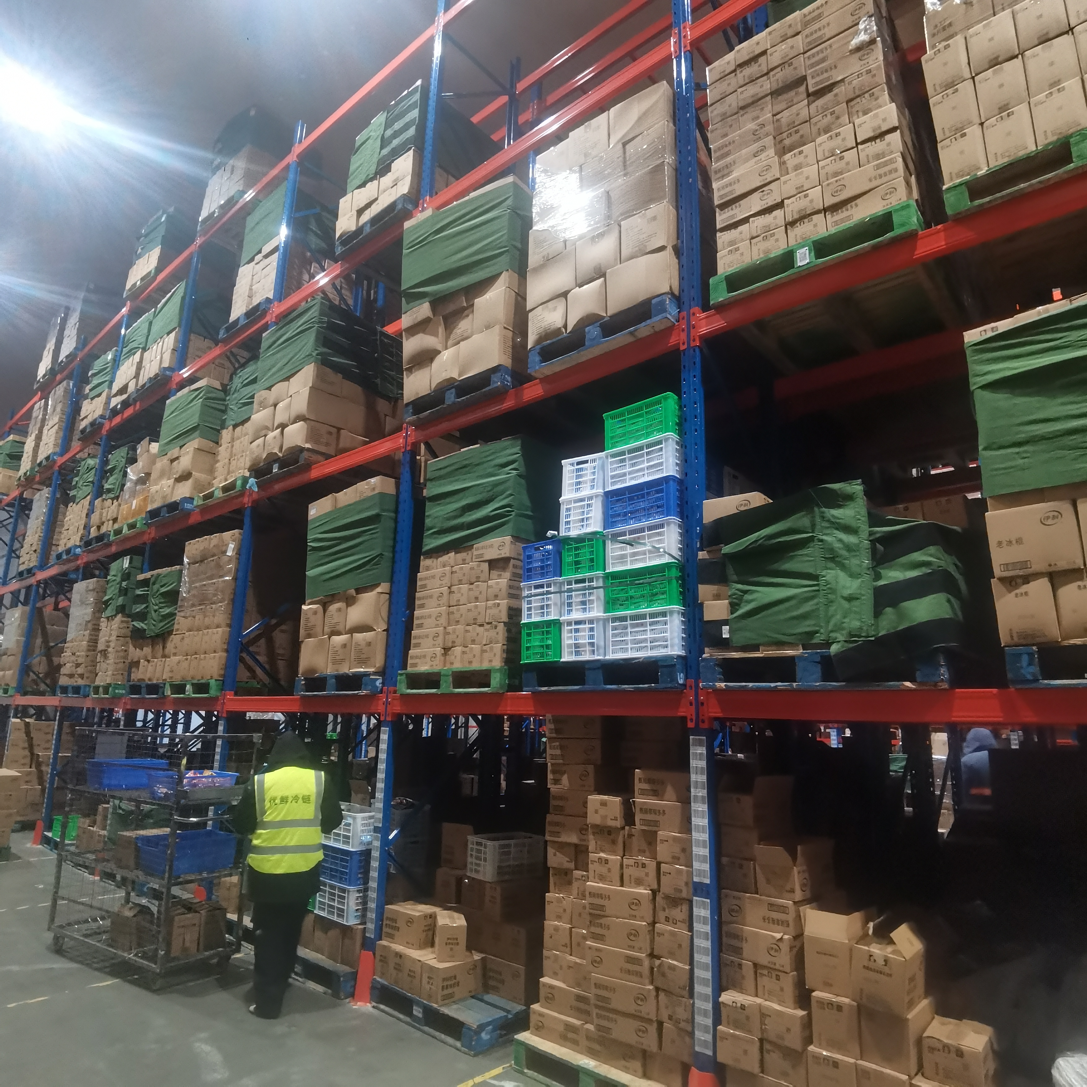 High Efficiency Heavy Duty Warehouse Racking System Selective Pallet Rack Adjustable Beam Space Saving Storage Solution