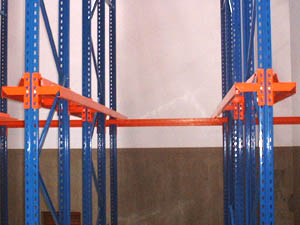 Industrial Heavy Duty Drive in Rack High Density Storage System for Warehouse