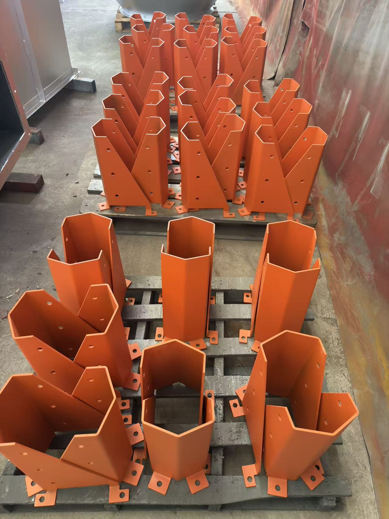 ISO9001 Certified Powder Coated China Industrial Warehouse Storage Steel Pallet Rack Safety Upright Frame Post Protector