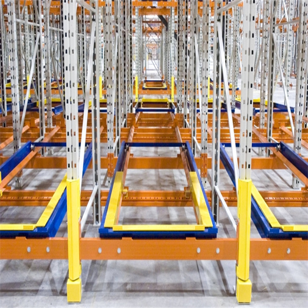 Conventional Single Row Pallet Racking Configuration 3