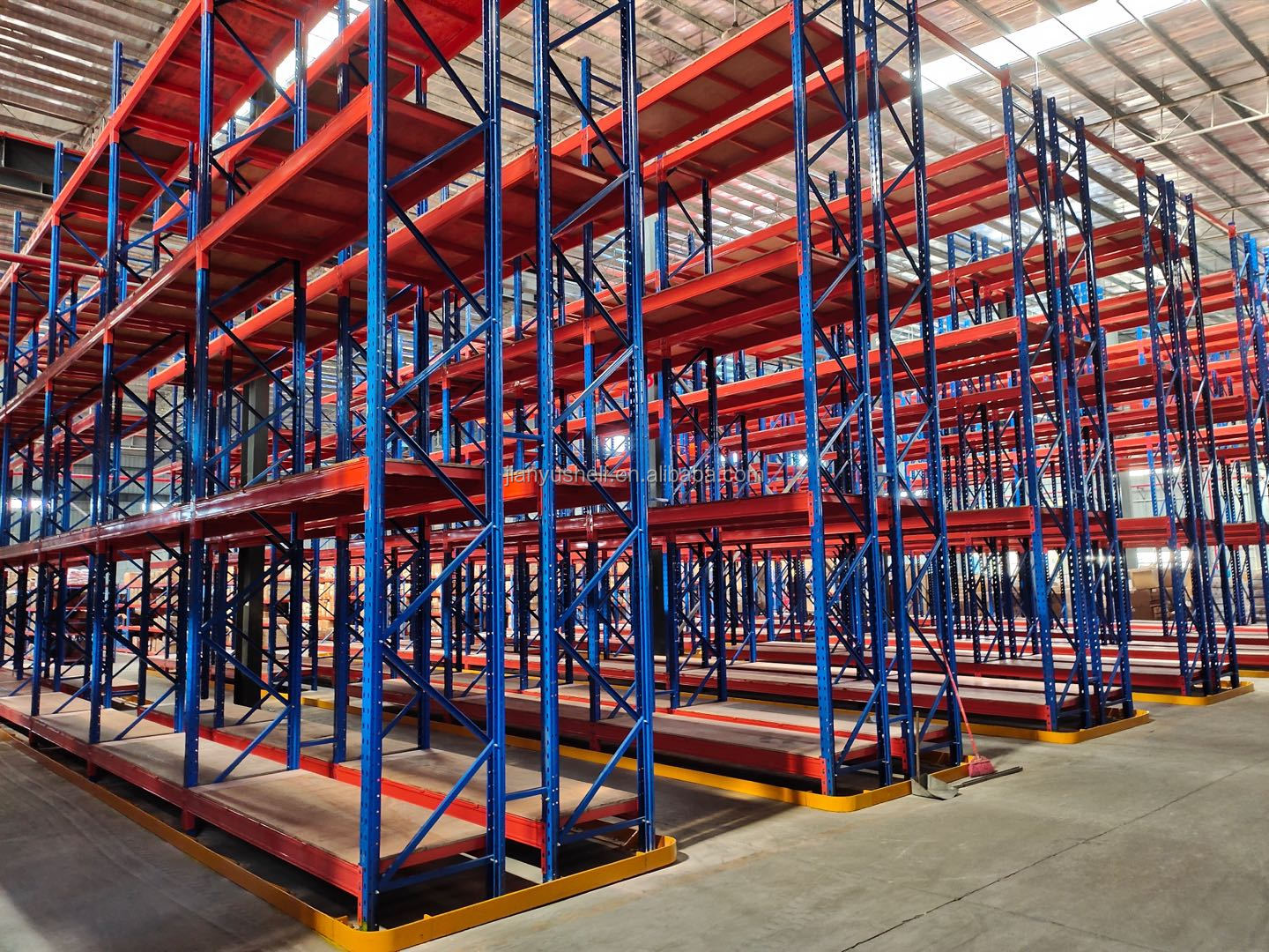 China Manufacturer Industrial Storage Pallet Rack Storage System Warehousing Heavy Duty Adjustable Pallet Storage Racking