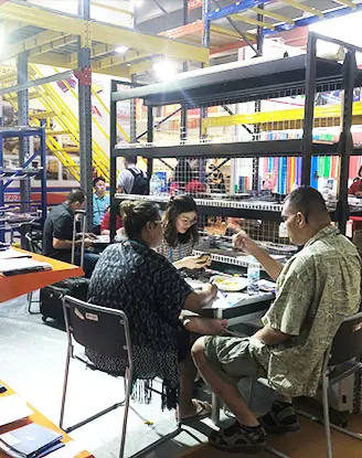 Global logistics partners visiting HEDA exhibition booth