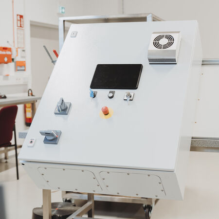 Industrial control cabinet according to technical customer specifications