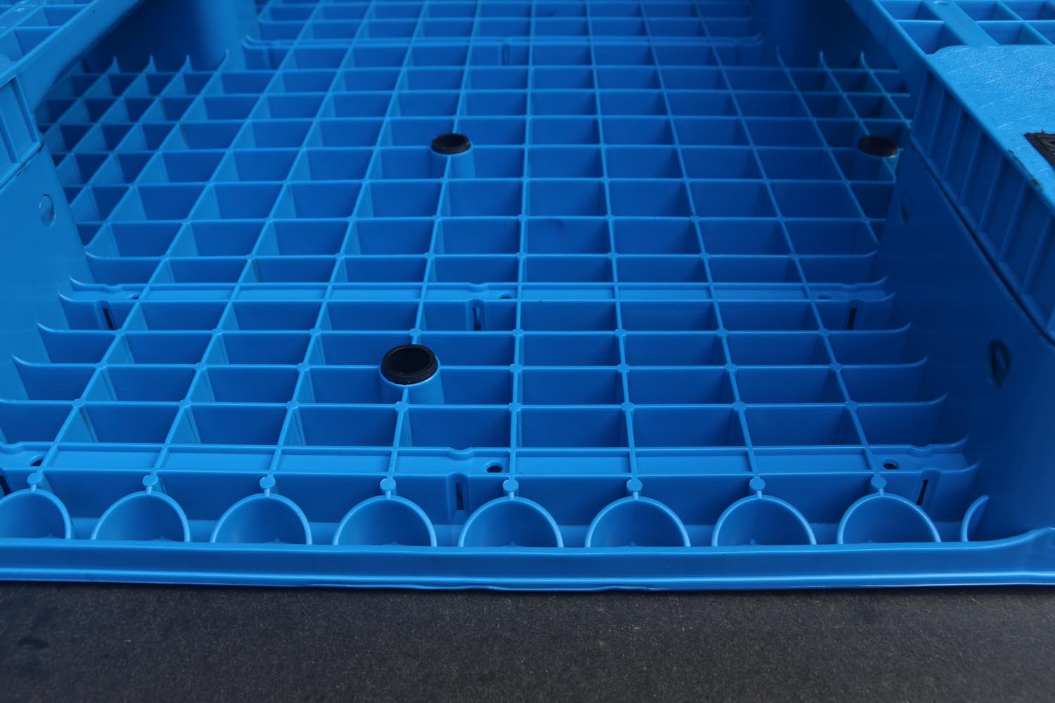 NEXARA Recycled Material Mould Racking 1414 1400*1400*160mm Flat Surface Logistics Pallet Euro 4-Way Three Runner Turnover