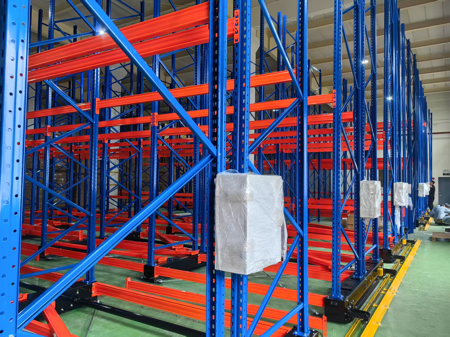 The Mobile Racking System Is One of the Best Racking Solutions for Pallets, Designed to Increase Warehouse Capacity