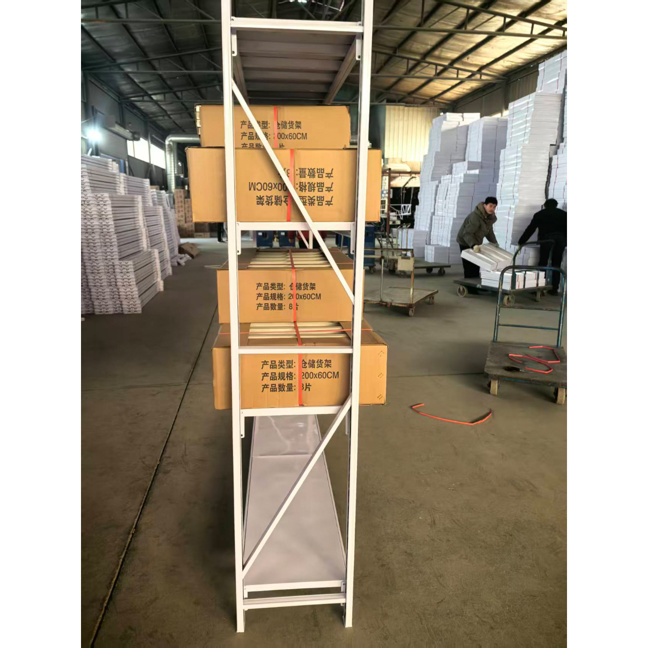 High Quality 500KG Loading Capacity Light Duty Warehouse Rack Warehouse Industrial Boltless Storage Metal Shelves