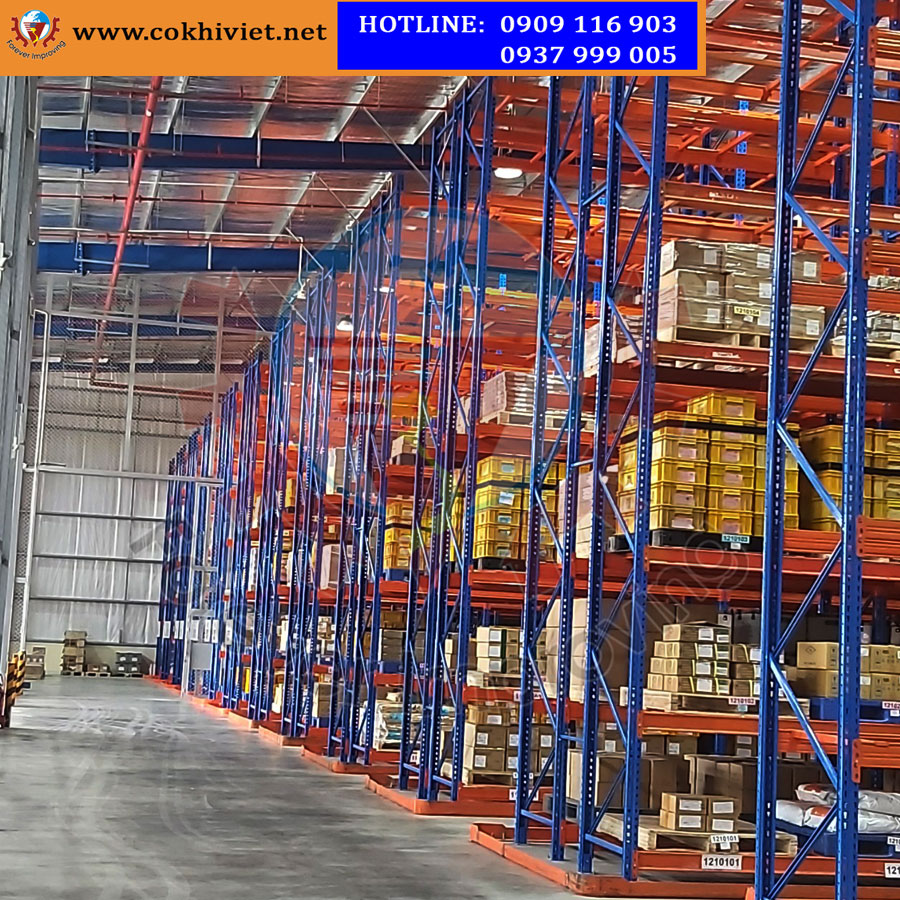 VNA Aisle View
