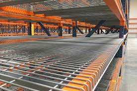 Wire mesh deck