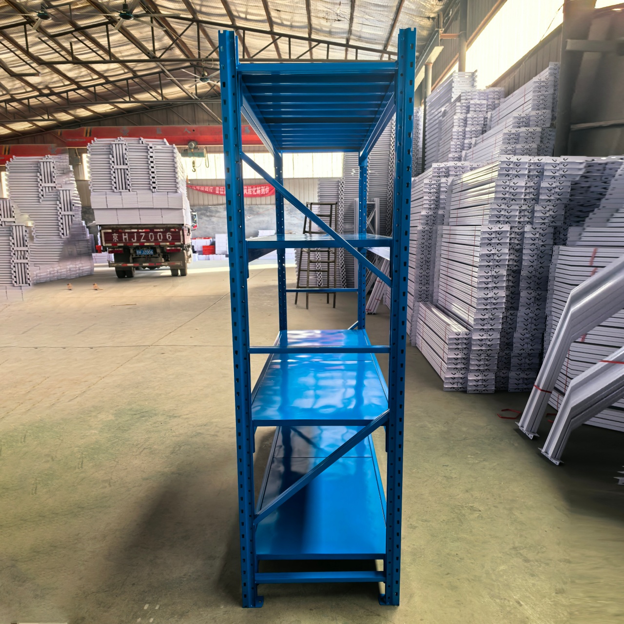 Warehouse steel storage shelf detail 6